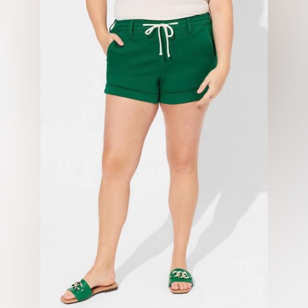 Torrid 3X Pull-On Weekend Stretch Twill Short